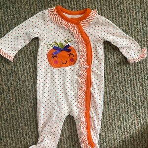 Size 6 months outfit